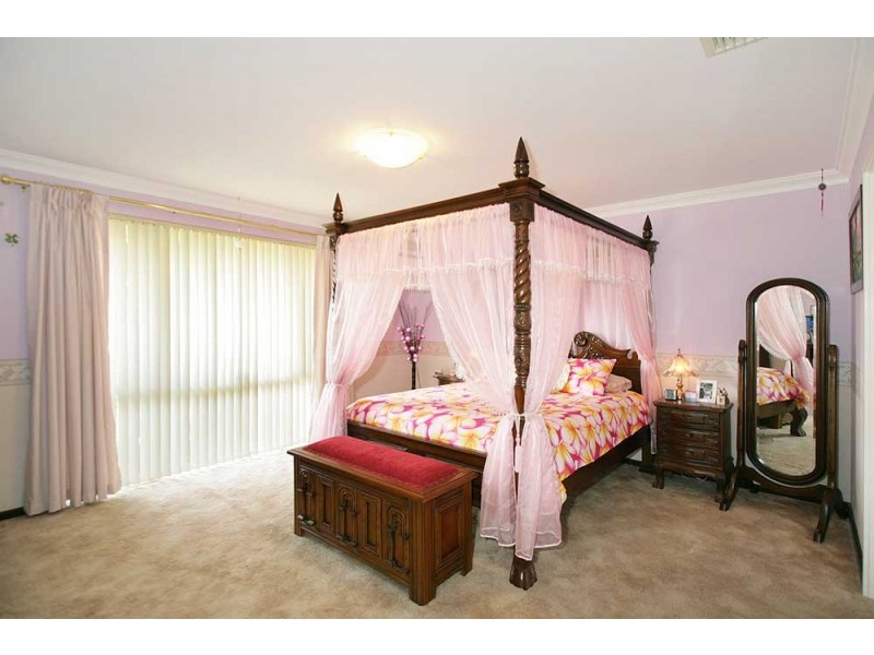 14 Aster Court, Thornlie WA 6108