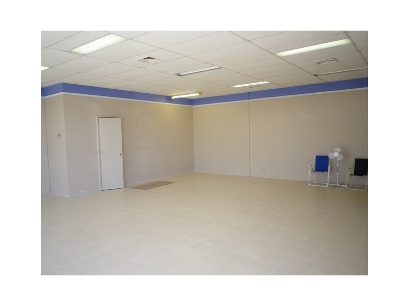 1/6 Binley Place, Maddington WA 6109