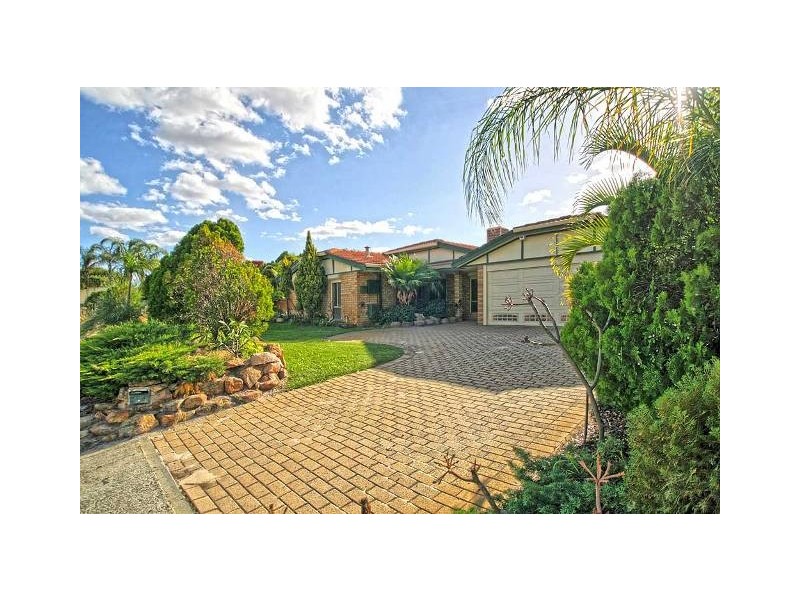 59 Warton Road, Thornlie WA 6108
