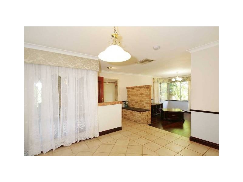 59 Warton Road, Thornlie WA 6108