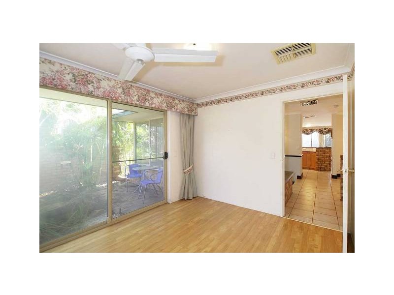 59 Warton Road, Thornlie WA 6108