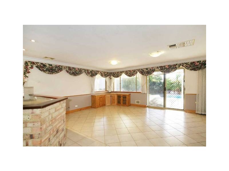 59 Warton Road, Thornlie WA 6108