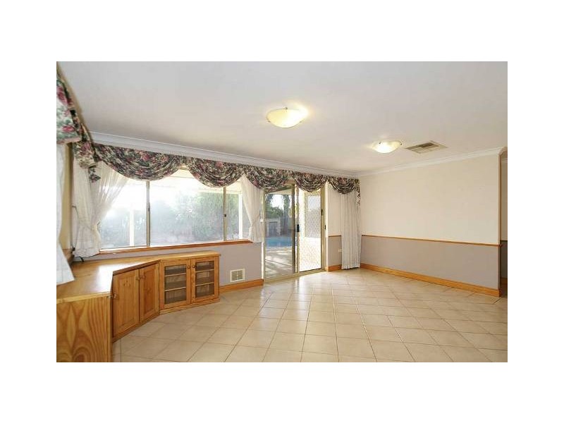 59 Warton Road, Thornlie WA 6108