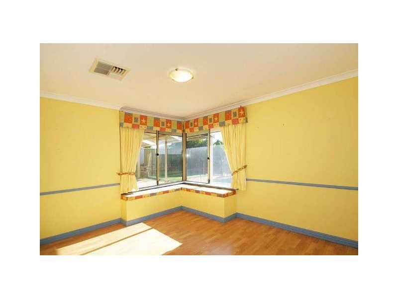 59 Warton Road, Thornlie WA 6108