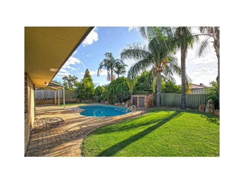 59 Warton Road, Thornlie WA 6108