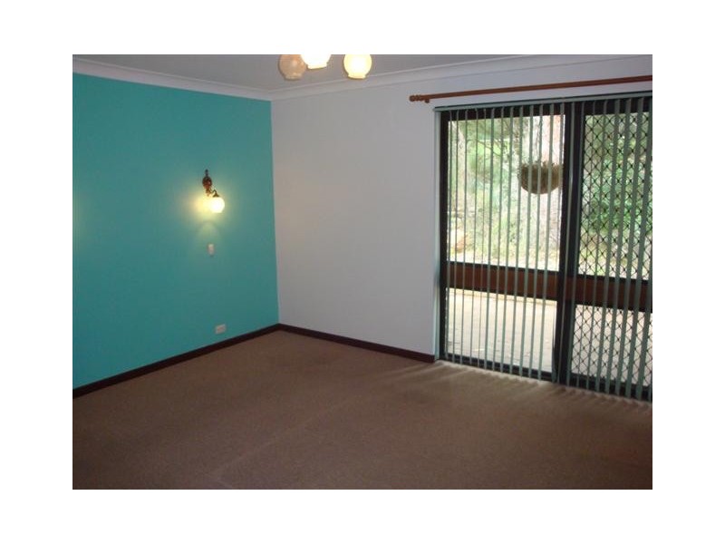 10 Northward Road, Roleystone WA 6111