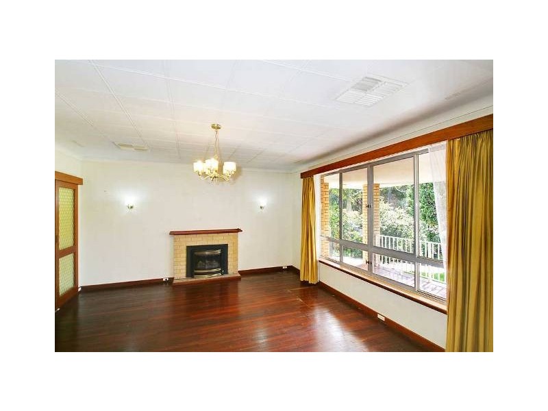 7 Nethercott Street, Huntingdale WA 6110