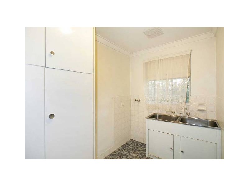 7 Nethercott Street, Huntingdale WA 6110