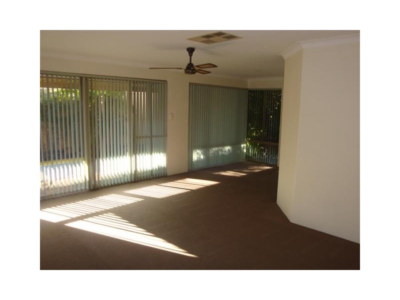 21 Timbercrest Road, Thornlie WA 6108