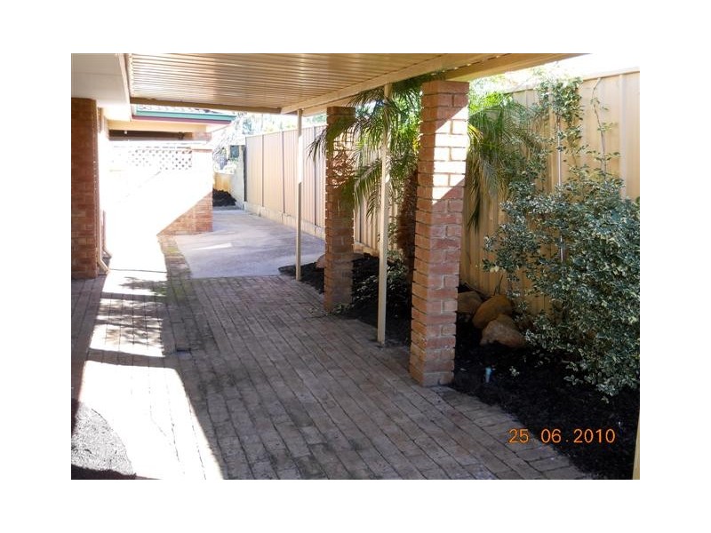 21 Timbercrest Road, Thornlie WA 6108