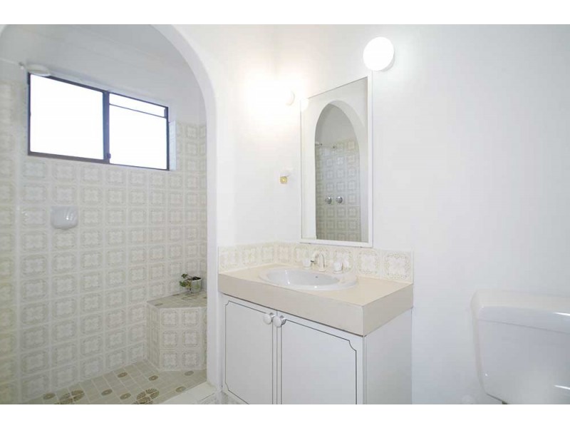 34 Sutherland Drive, Thornlie WA 6108