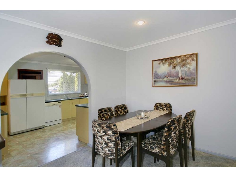 5 Durnsford Way, Camillo WA 6111