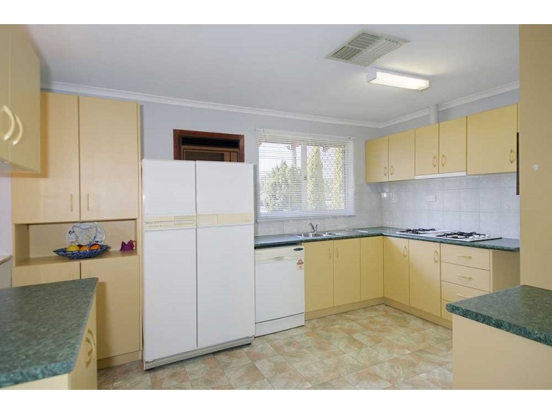 5 Durnsford Way, Camillo WA 6111