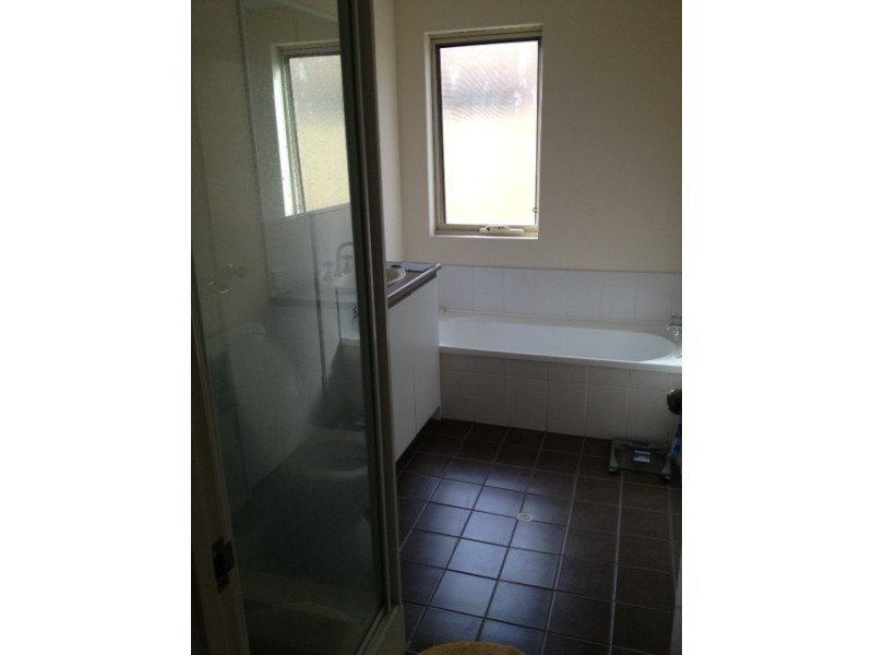 4, 12 Arthur Street, Cannington WA 6107