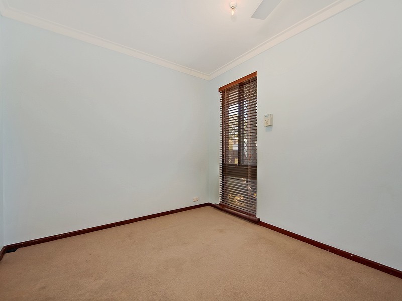 61 Lyrebird Way, Thornlie WA 6108