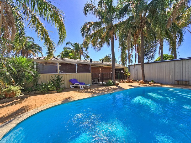 61 Lyrebird Way, Thornlie WA 6108