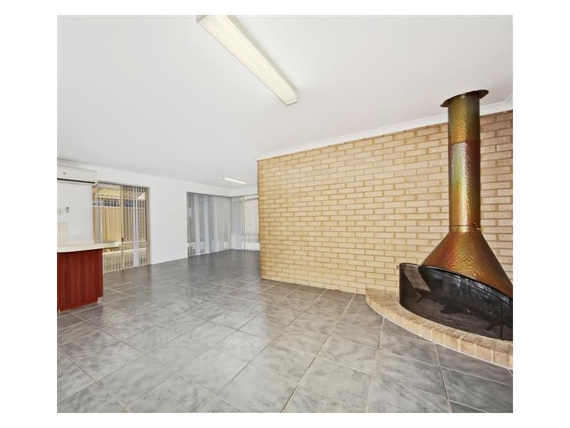 16 Wilga Street, Maddington WA 6109