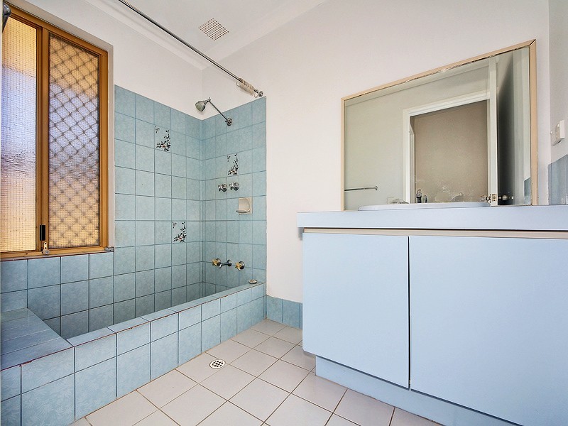 16 Wilga Street, Maddington WA 6109