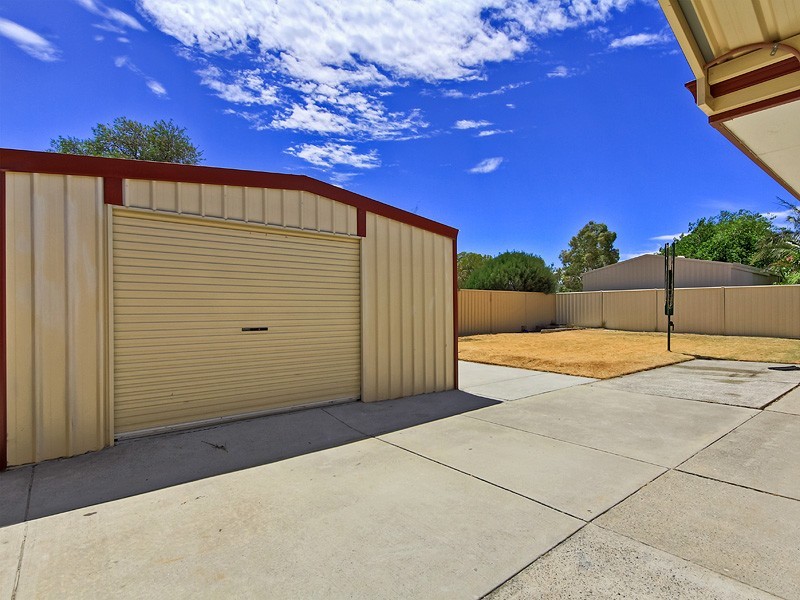 16 Wilga Street, Maddington WA 6109