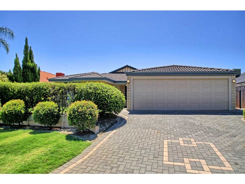 39 Sugarwood Drive, Thornlie WA 6108