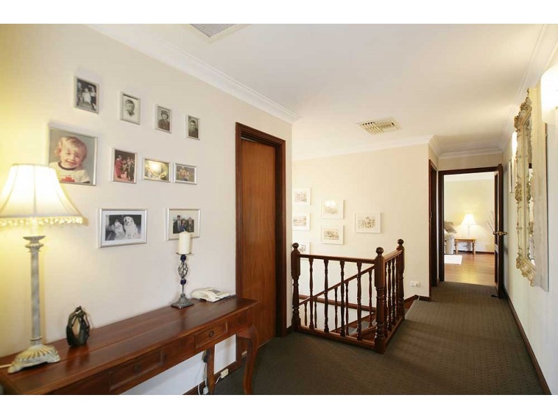 17 Jade Street, Mount Richon WA 6112