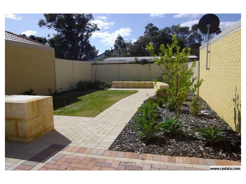 4, 42 Merrifield Avenue, Kelmscott WA 6111