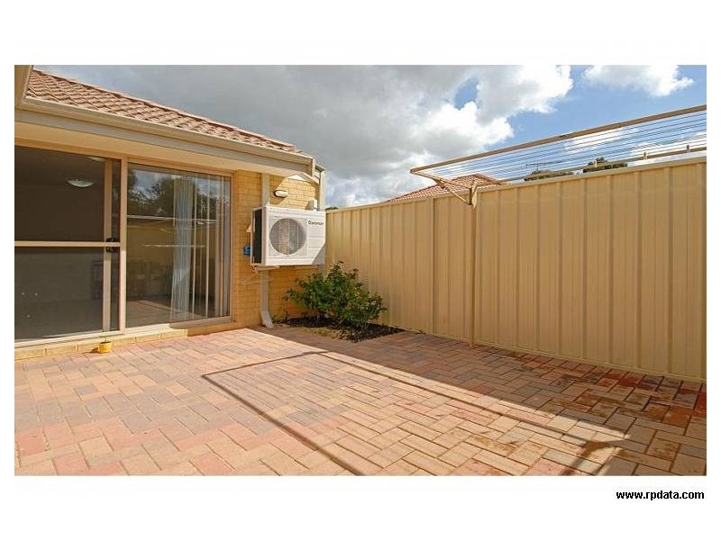 4, 42 Merrifield Avenue, Kelmscott WA 6111