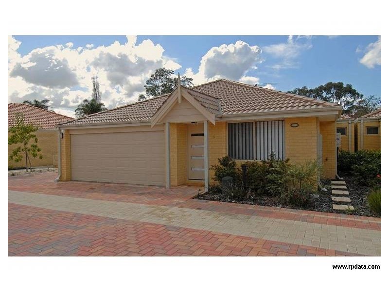 4, 42 Merrifield Avenue, Kelmscott WA 6111