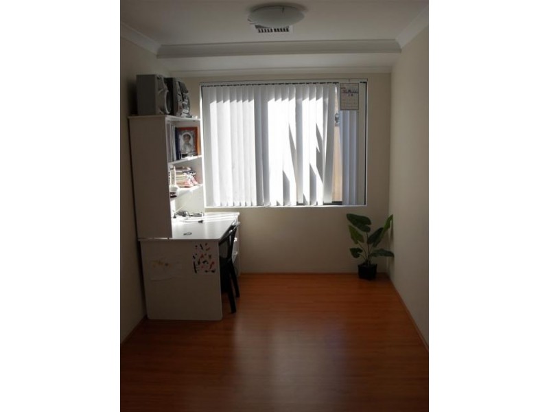 26 Tulip Way, East Cannington WA 6107