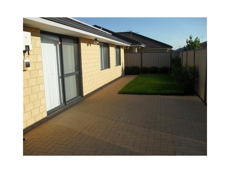 26 Tulip Way, East Cannington WA 6107