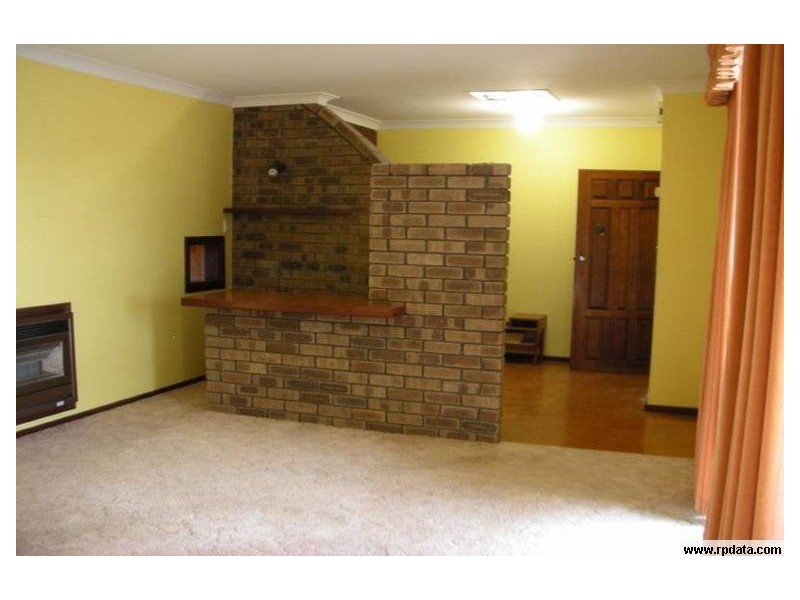 10 Meuller Way, Thornlie WA 6108