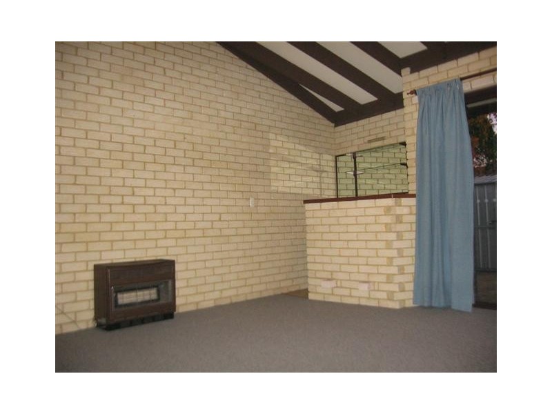 12 Lindy Way, Camillo WA 6111