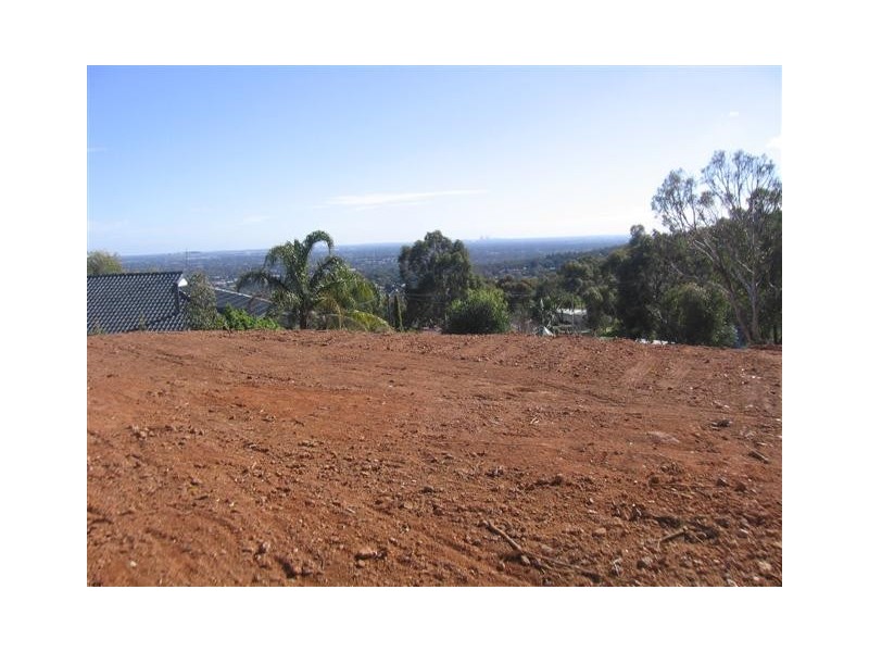 5 Howard Place, Kelmscott WA 6111