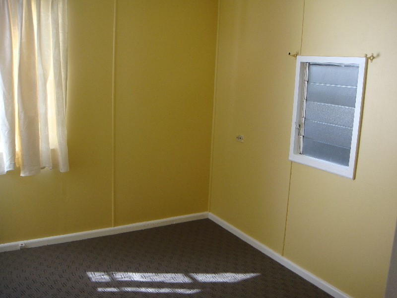 28 Griffin Road, North Curl Curl NSW 2099