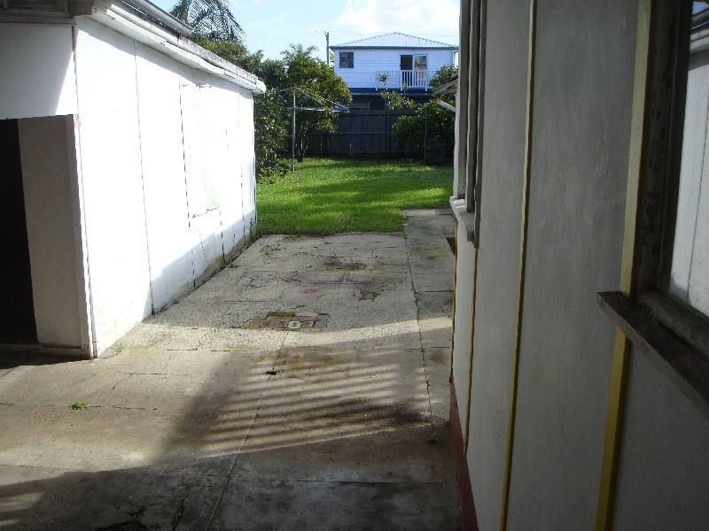 28 Griffin Road, North Curl Curl NSW 2099