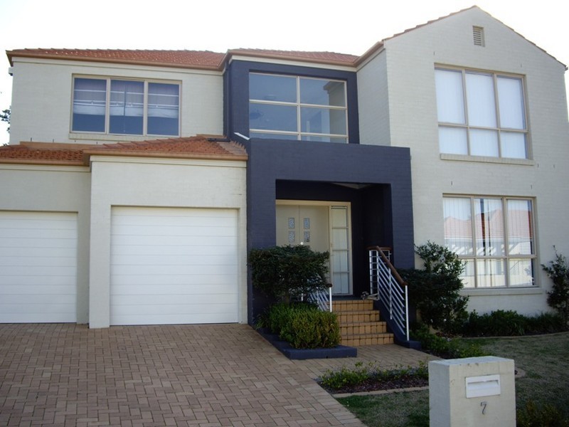 7 Edgewood Place, Belrose NSW 2085