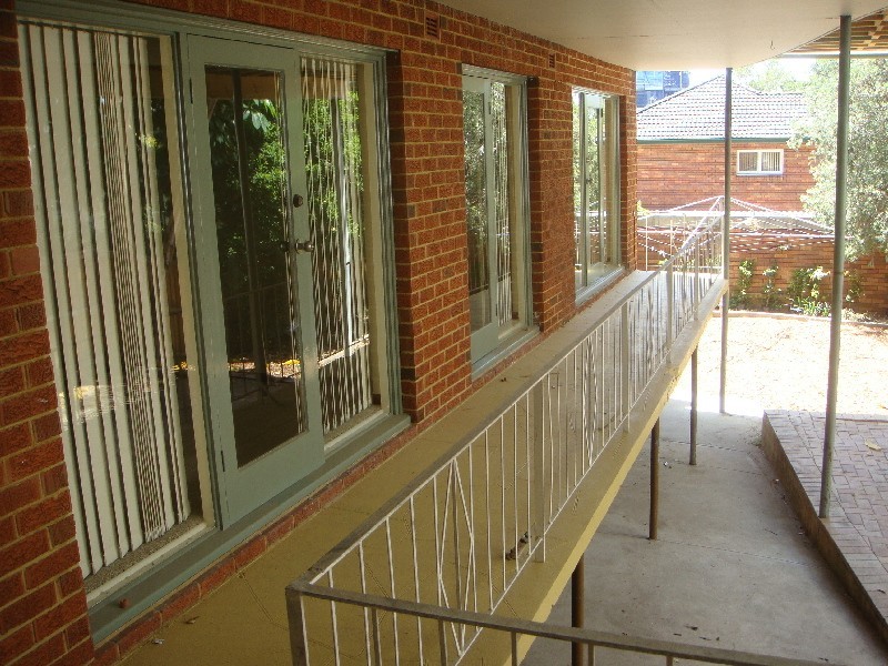 2/17 Delmar Parade, Dee Why NSW 2099