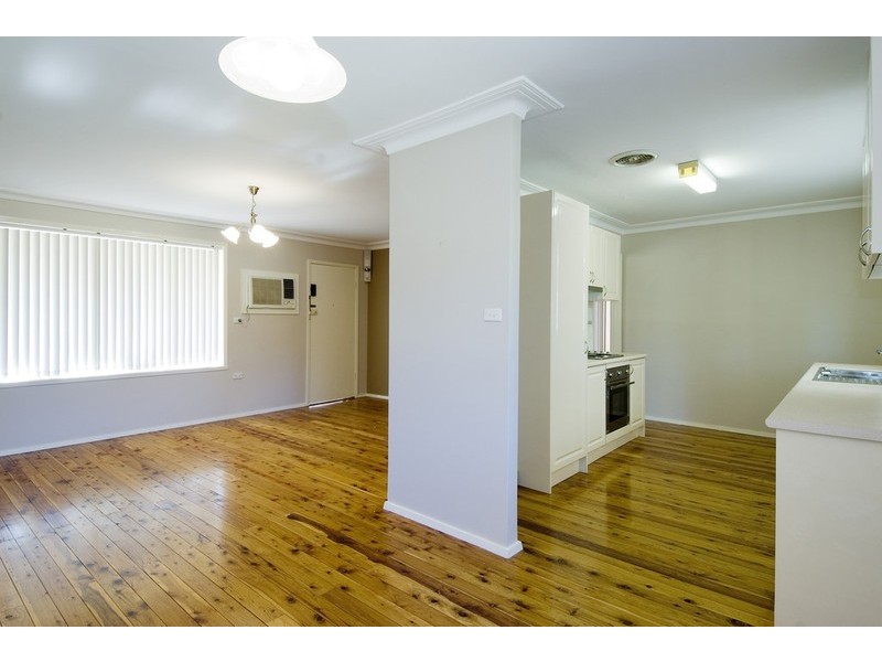 9 Cannons Parade, Forestville NSW 2087