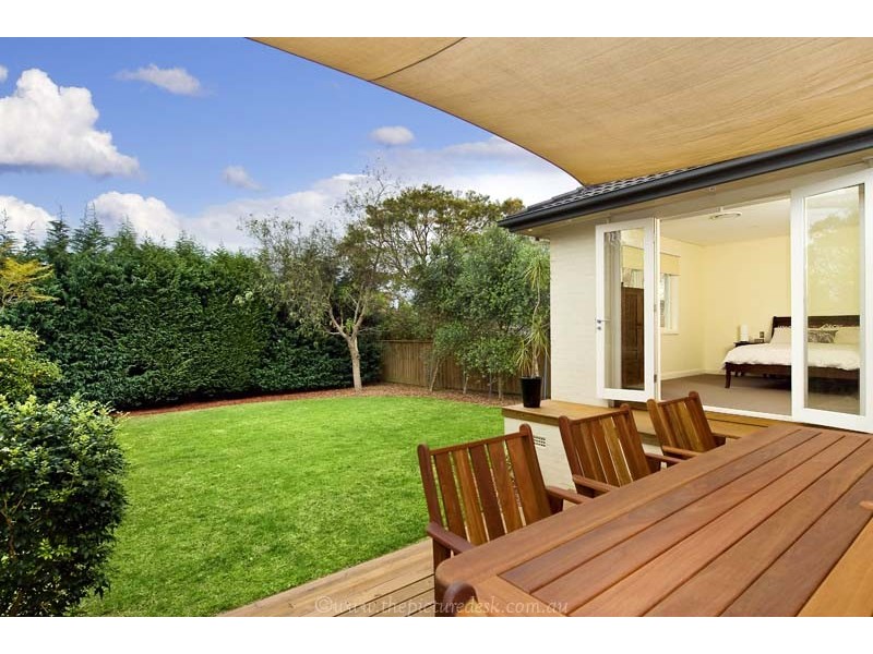 33 Karingal Crescent, Frenchs Forest NSW 2086