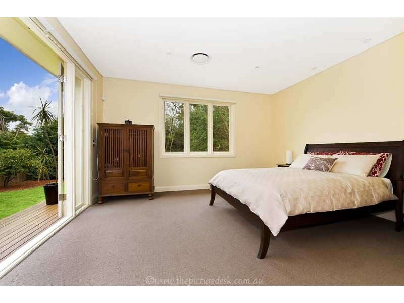 33 Karingal Crescent, Frenchs Forest NSW 2086