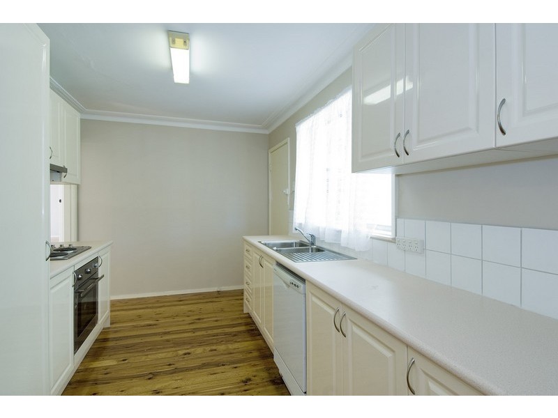 9 Cannons Parade, Forestville NSW 2087