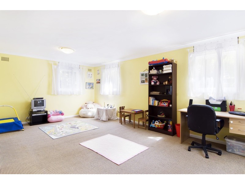 61 Merrilee Crescent, Frenchs Forest NSW 2086