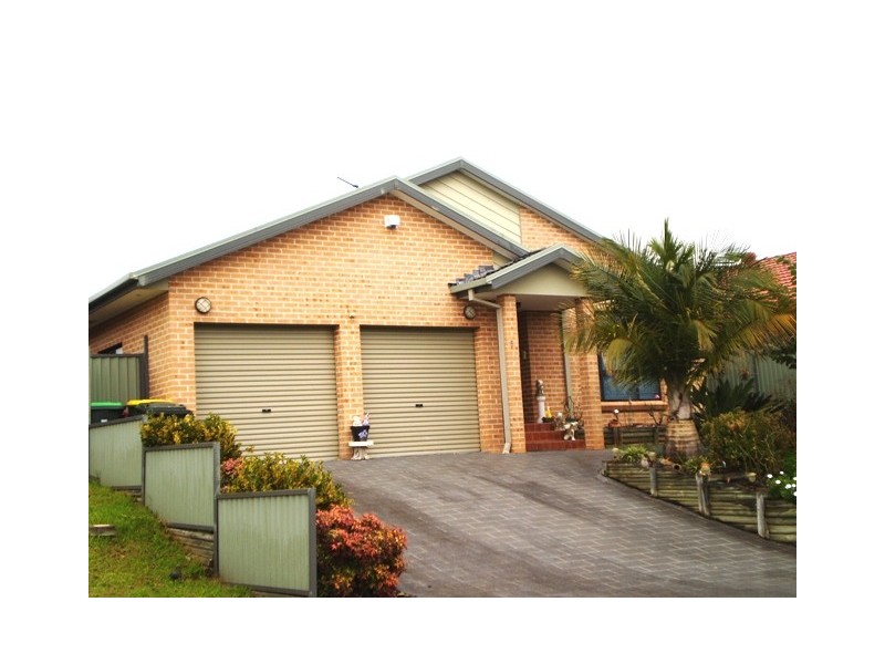 5 Dapto Close, Prestons NSW 2170