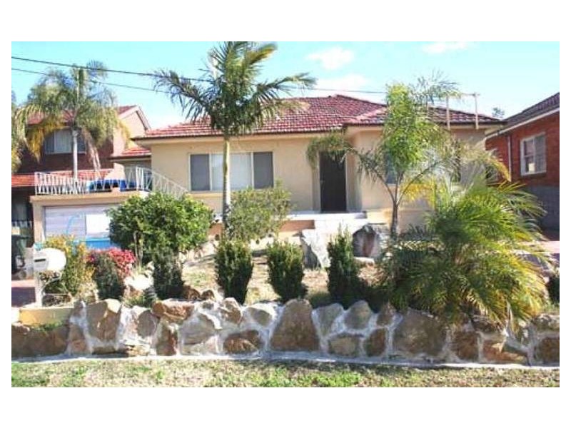 13 Webster Road, Lurnea NSW 2170