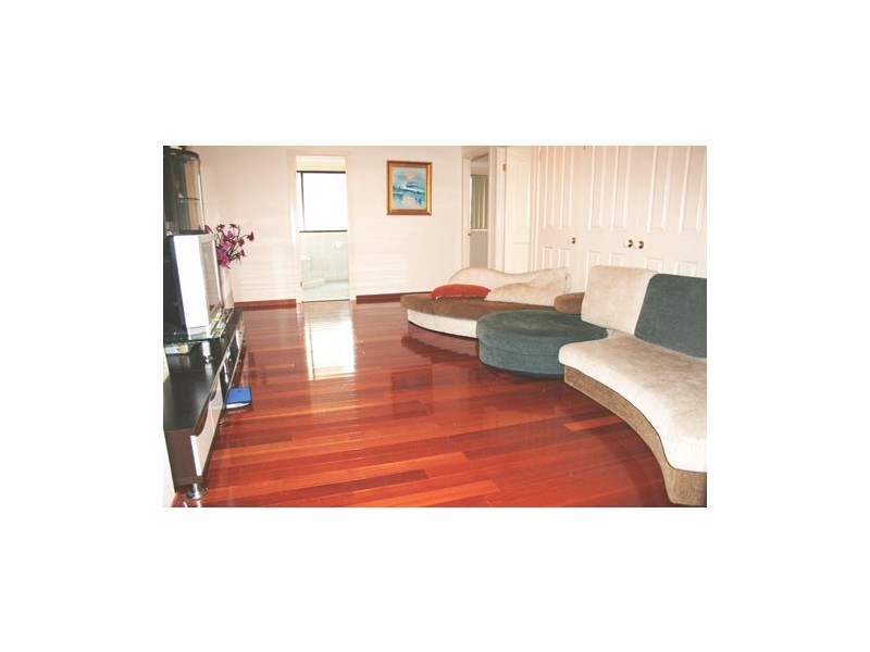 West Hoxton NSW 2171