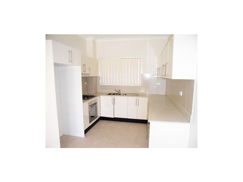 8/2 Castlereagh Street, Liverpool NSW 2170