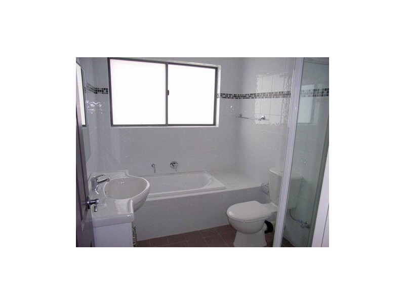 8/2 Castlereagh Street, Liverpool NSW 2170