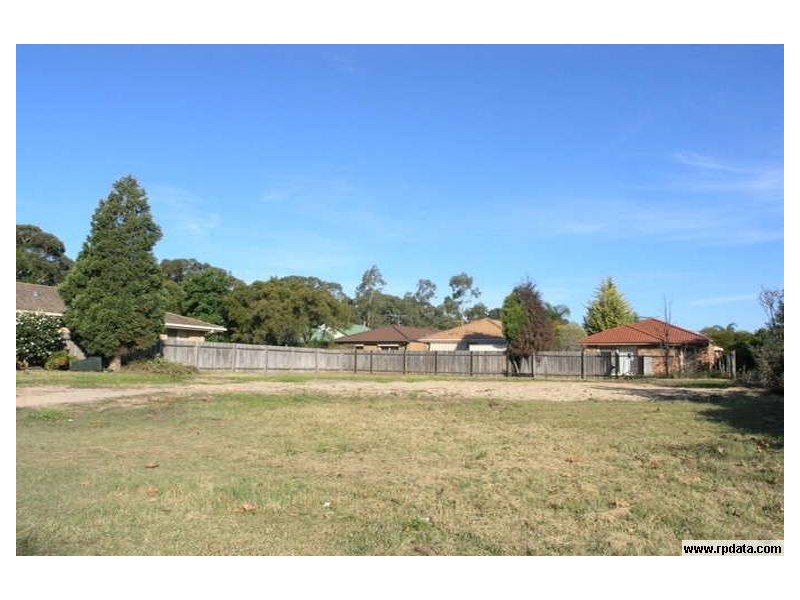 26 Elata Court, Wattle Grove NSW 2173