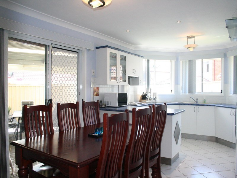 West Hoxton NSW 2171