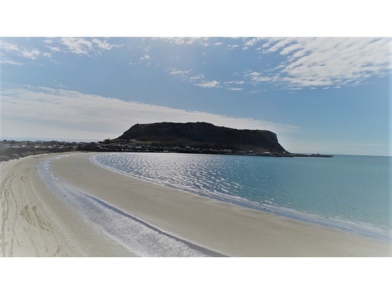 32 Marine Esplanade, Stanley TAS 7331